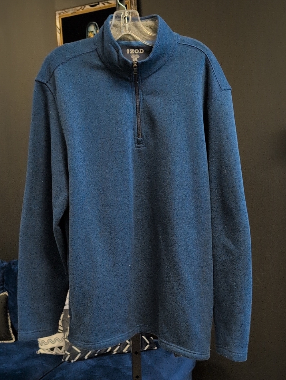 Izod Men's Blue Half-Zip Pullover Sweater